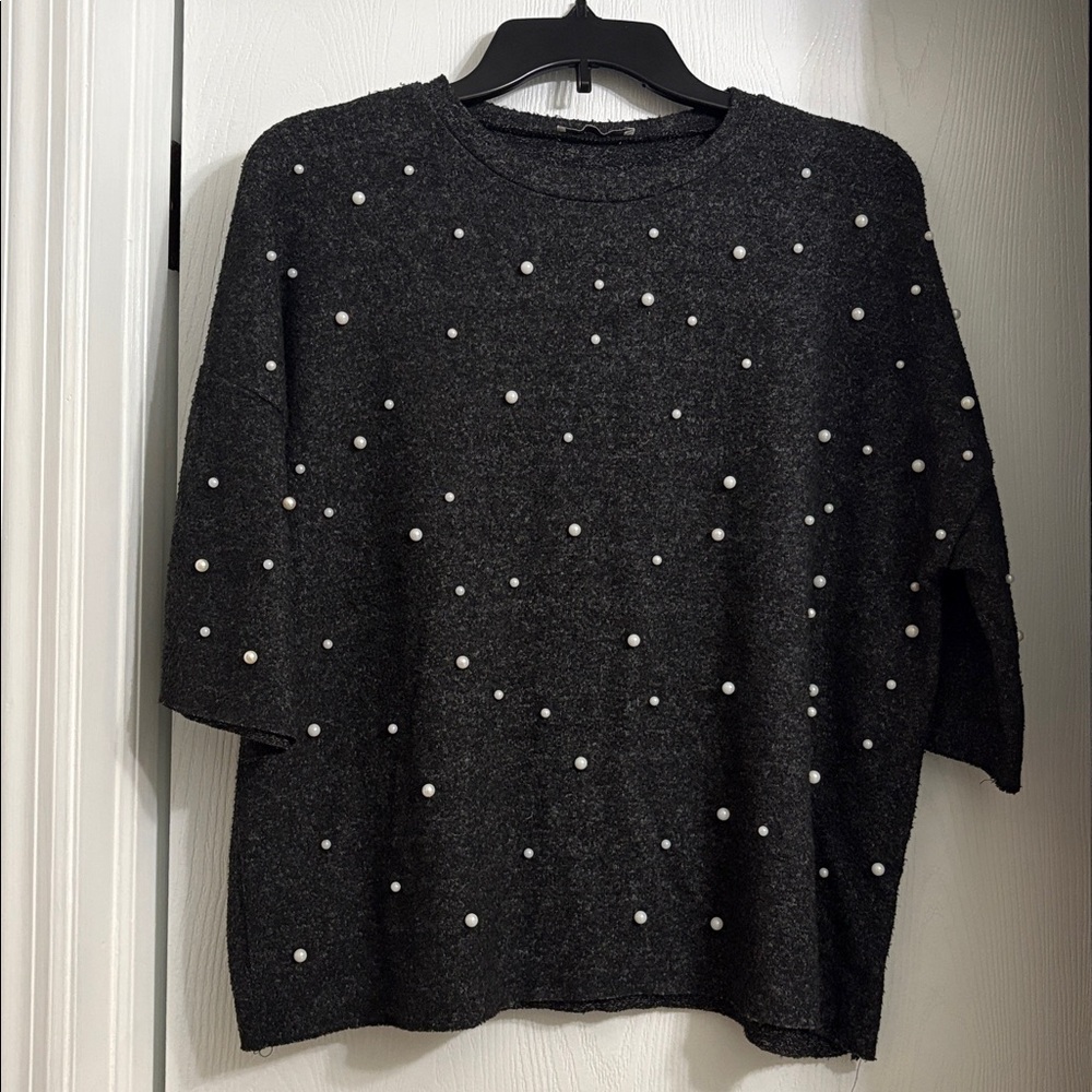 Zara Charcoal Knit Sweater with pearls - Picture 1 of 3